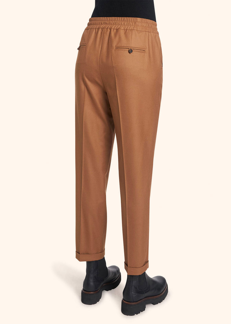 Pantaloni marrone Kiton da donna, in lana vergine 3