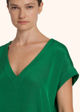 Camicia verde smeraldo Kiton da donna, in seta 4